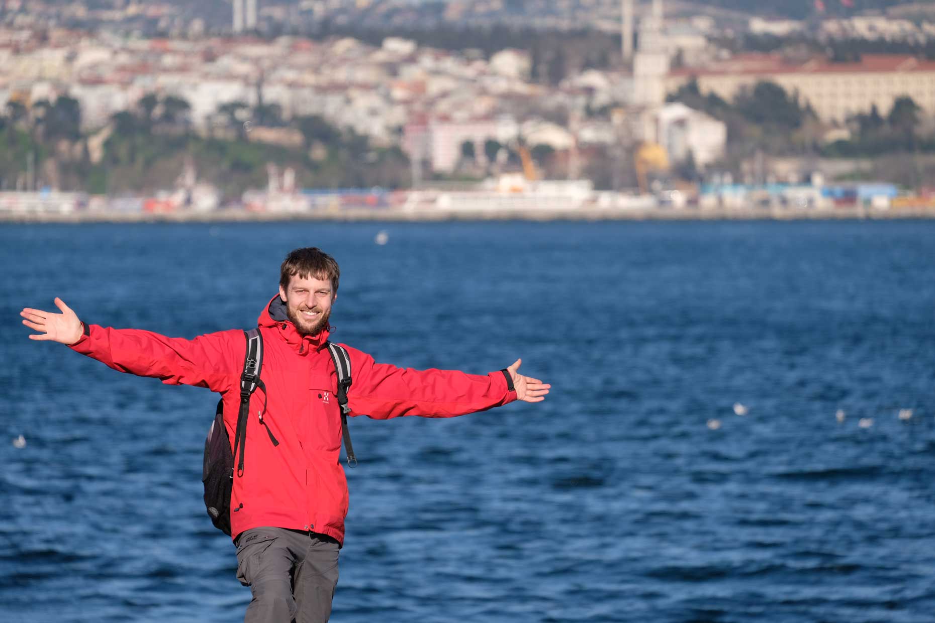Sebastian am Ufer des Bosporus