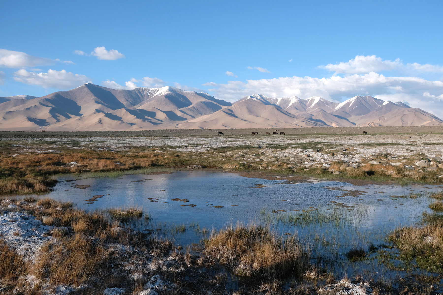 Karakul See im Pamirgebirge.