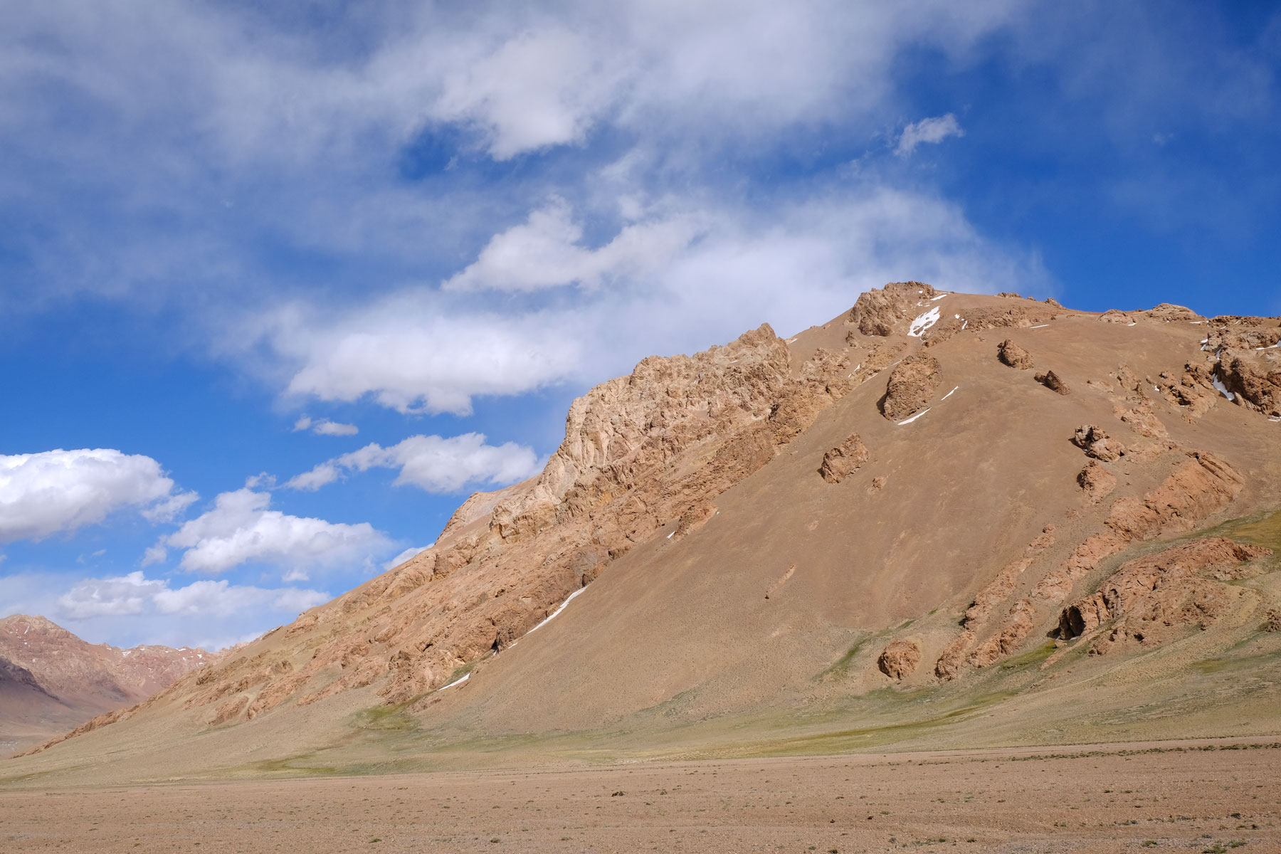 Ein Berg auf dem Pamir-Plateau.