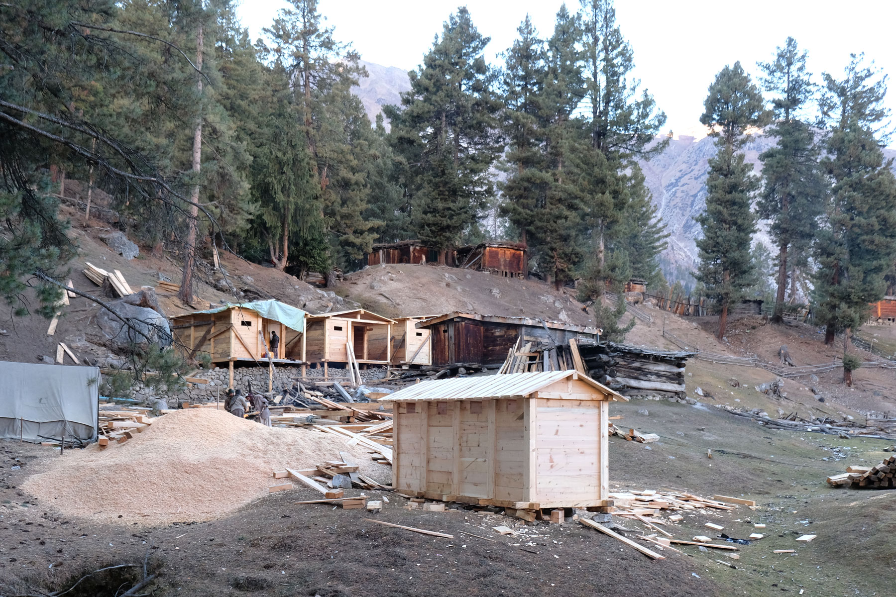 Neue Hütten in Fairy Meadows.