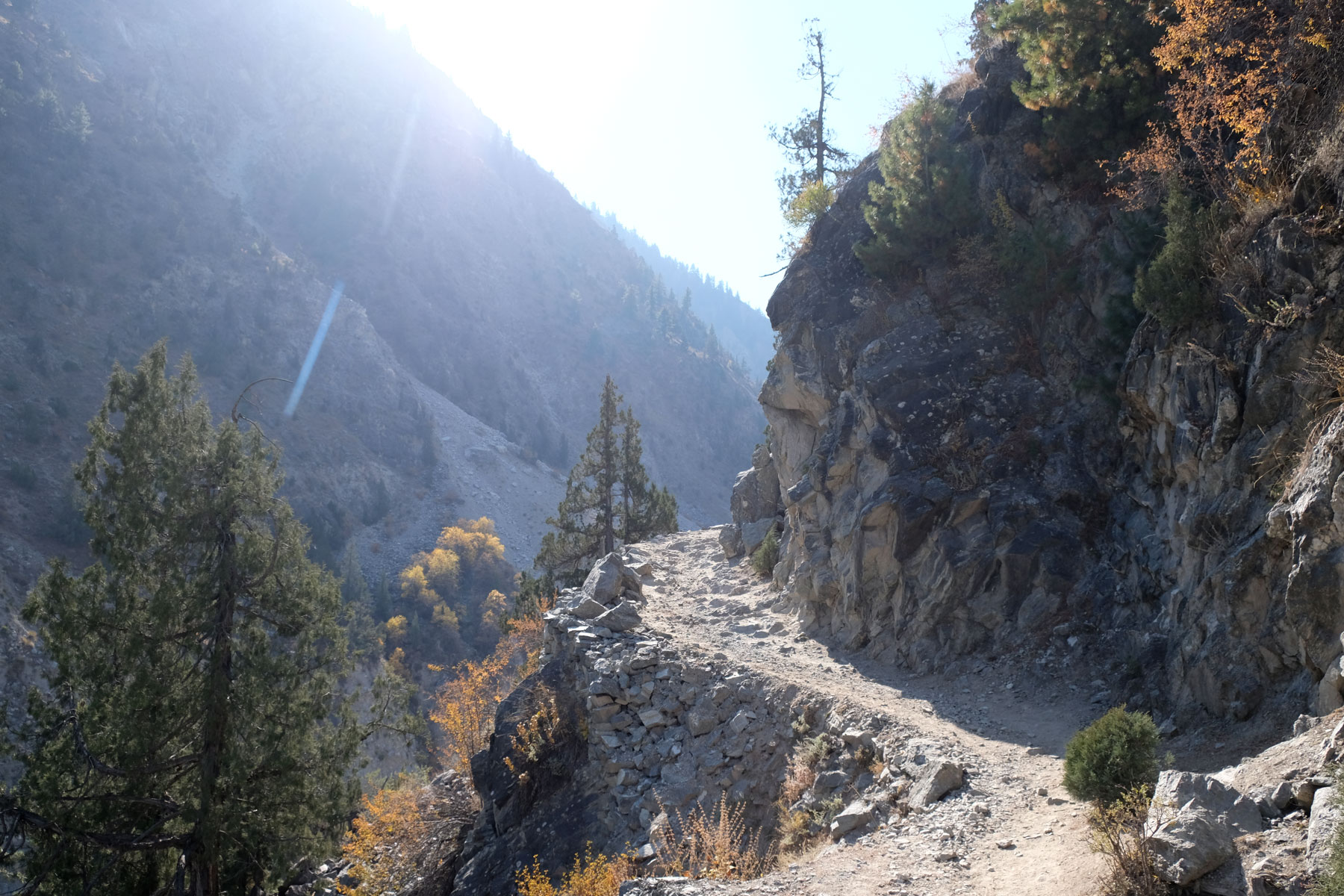 Wanderweg nach Fairy Meadows.