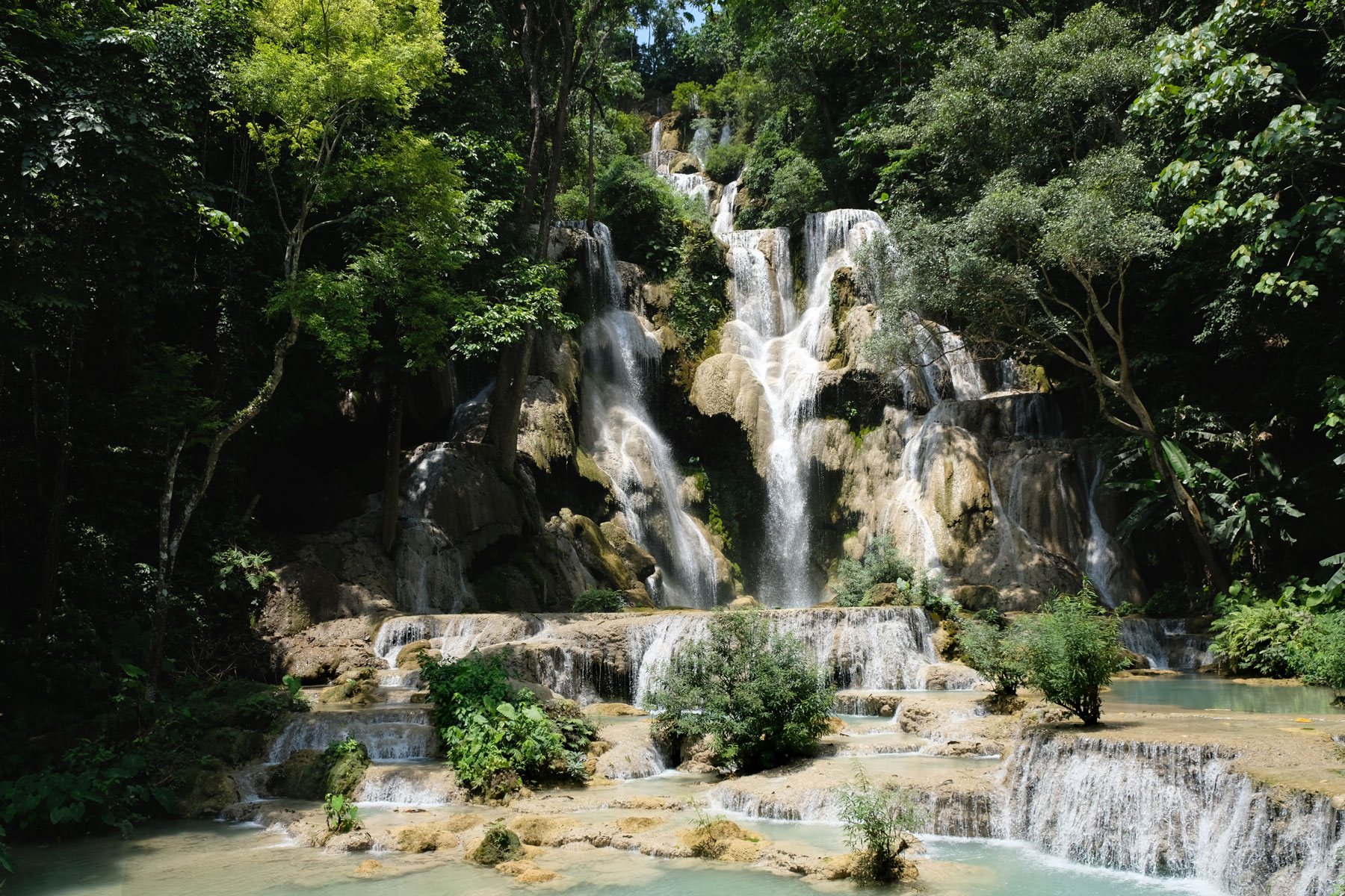 Die Tat Kuang Si Wasserfälle bei Luang Prabang.