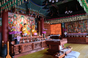 Ein Kloster am Jukgyo-dong-Berg in Mokpo, Südkorea.