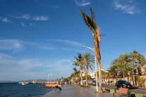 Die Strandpromenade von La Paz auf der Baja California in Mexiko.